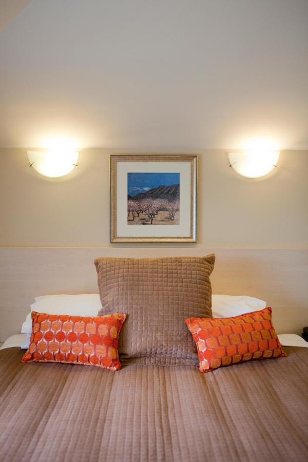 Kings Of Riccarton Motel With Airport Shuttle Service Christchurch Exterior photo